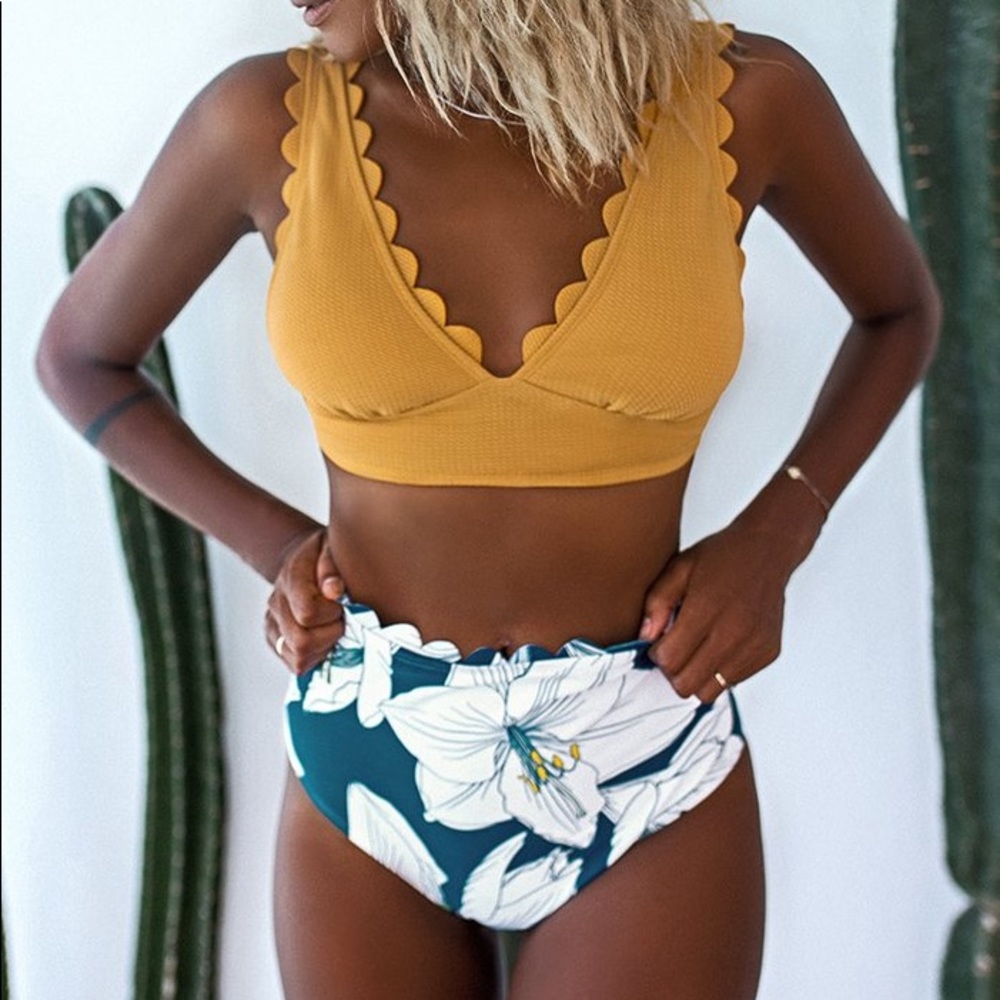 CUSPHE bikini